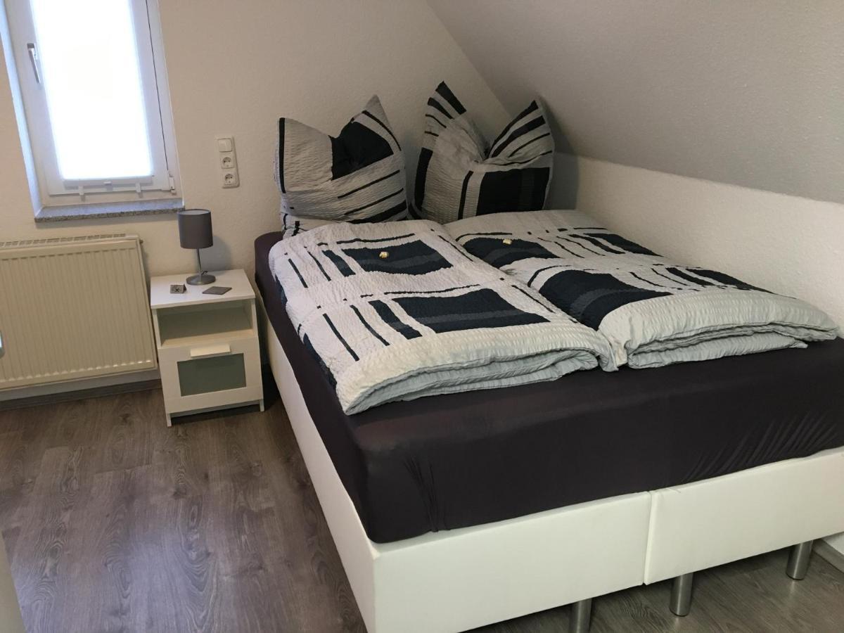 Ferienwohnung „Im Kleinen Loeoek“ - Dg - 2 Zimmer - Balkon - Boxspringbett - 2 Tv Rinteln Kültér fotó