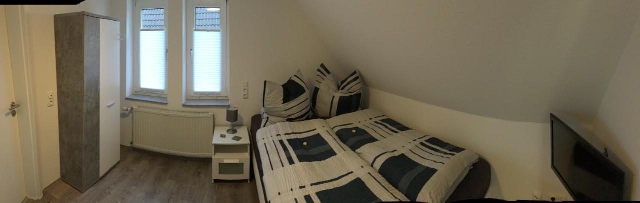 Ferienwohnung „Im Kleinen Loeoek“ - Dg - 2 Zimmer - Balkon - Boxspringbett - 2 Tv Rinteln Kültér fotó